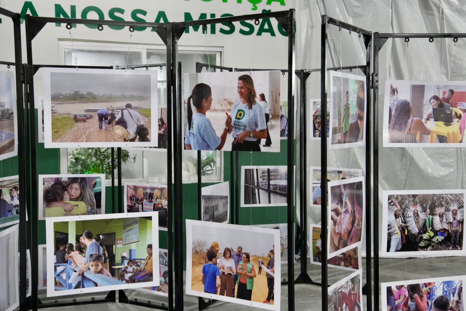 Veja as imagens da primeira noite da Expoacre Juruá 2026