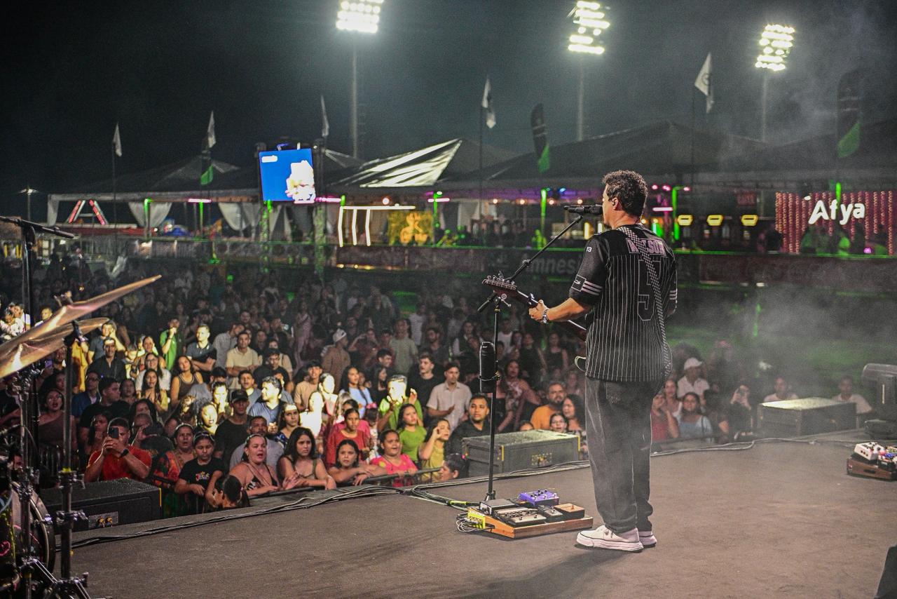 Confira as imagens da segunda noite da Expoacre Juruá