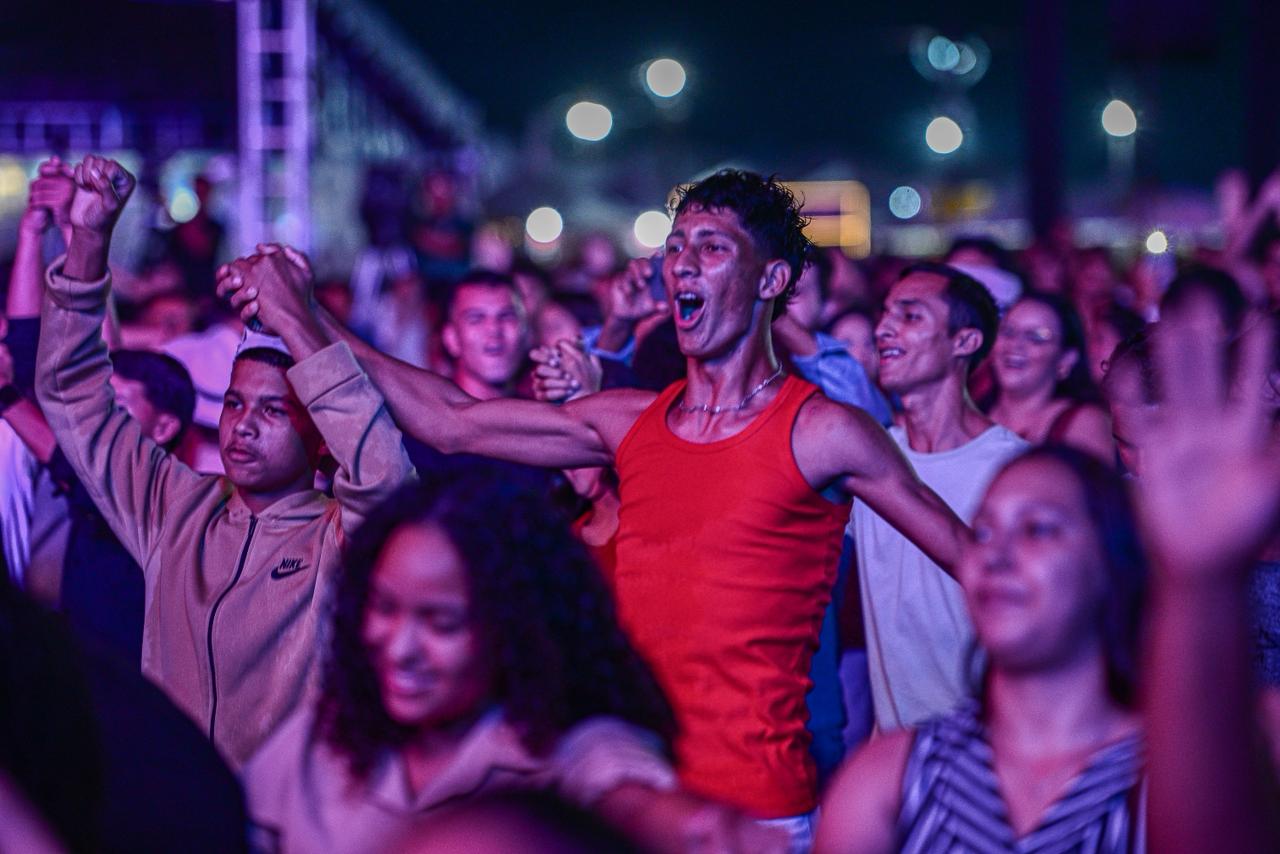 Confira as imagens da segunda noite da Expoacre Juruá