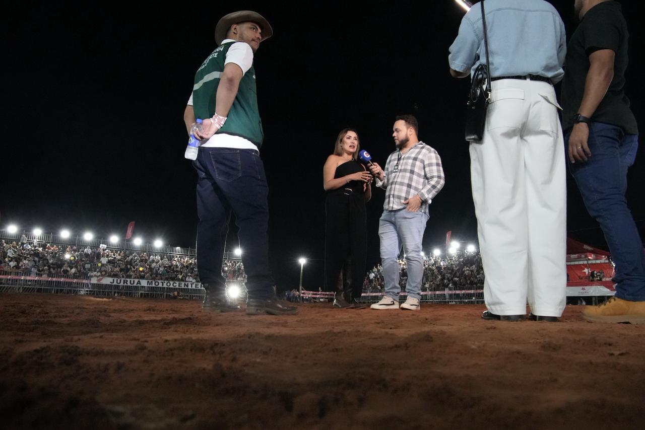 Confira os principais registros da 3ª noite da Expoacre Juruá Confira os principais registros da 3ª noite da Expoacre Juruá