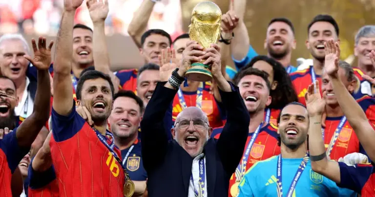 Análise: Apesar de final fria, Espanha foi superior e mereceu o título