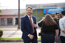 Projeto de Felipe Tchê sobre saúde mental é aprovado por unanimidade
