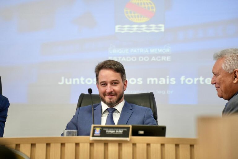 Felipe Tchê aprova 9 emendas no novo Plano Diretor de Rio Branco