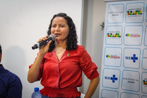 Feijó reforça saúde com micro-ônibus e unidade odontológica móvel