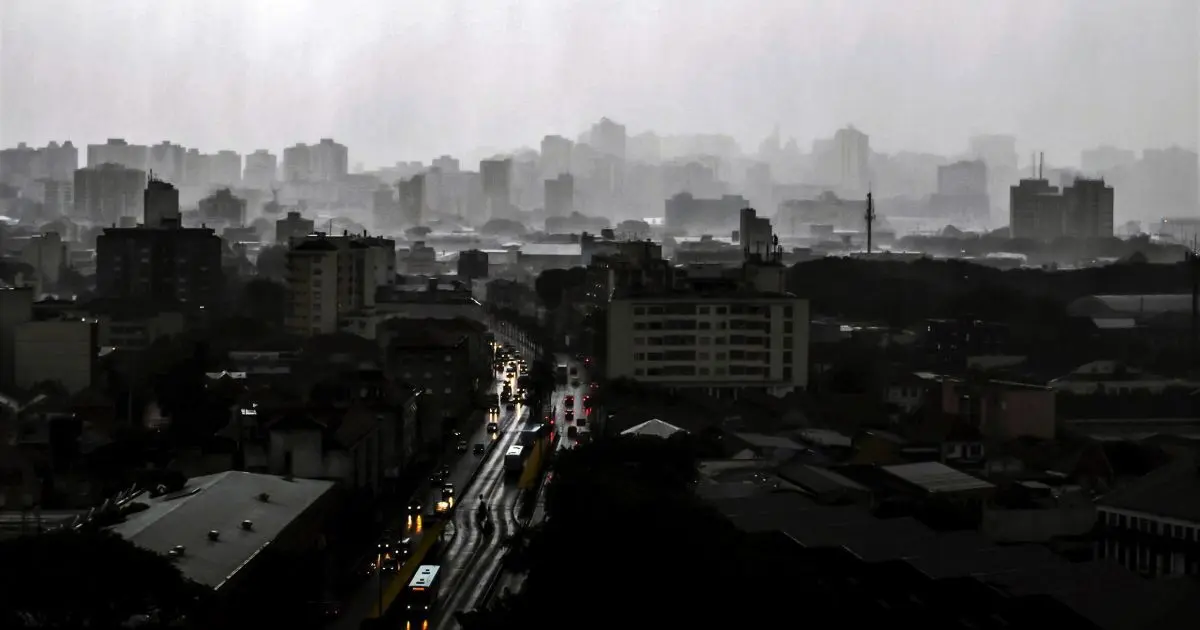 Defesa Civil monitora chuva intensa que pode atingir o RS na próxima semana