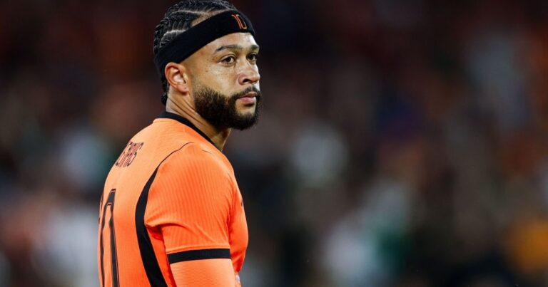 Memphis Depay se pronuncia sobre eliminação da Holanda na Copa