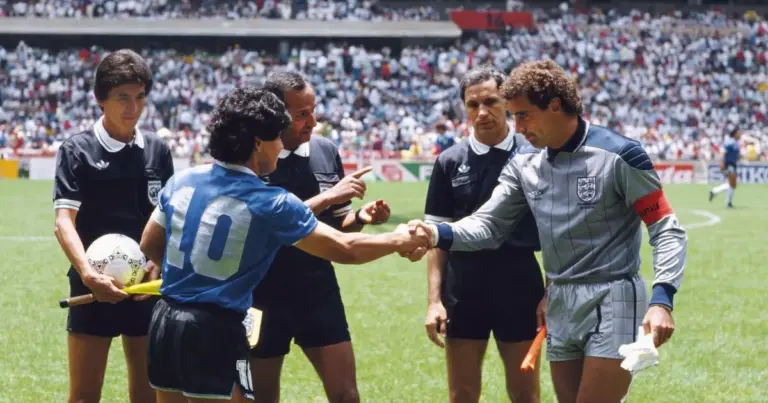 Gol de mão e Malvinas: rivalidade Argentina x Inglaterra vai além do campo
