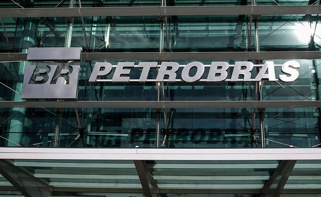 Petrobras recebe mais R$ 2,7 bilhões da subvenção ao diesel Petrobras recebe mais R$ 2,7 bilhões da subvenção ao diesel