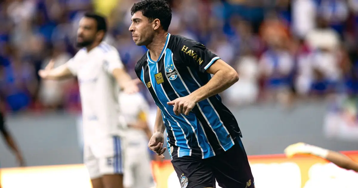 Grêmio vence Cruzeiro em amistoso com dois pênaltis defendidos por Grando Grêmio vence Cruzeiro em amistoso com dois pênaltis defendidos por Grando