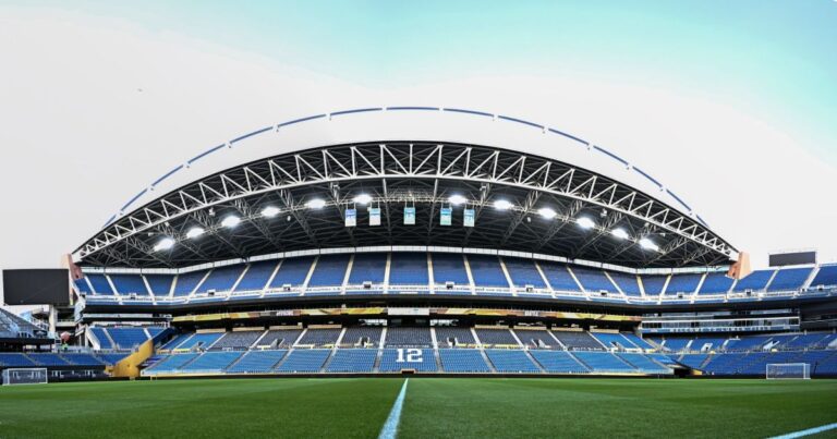 Balogun joga? Veja as escalações de Estados Unidos x Bélgica pela Copa