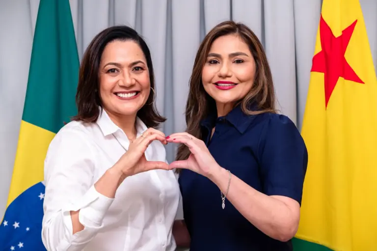 Mailza publica primeira foto ao lado de Jéssica Sales após anúncio da chapa