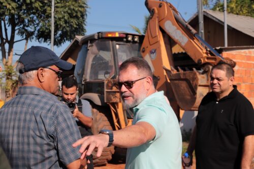 Prefeito acompanha avanço das obras no Recanto dos Buritis Prefeito acompanha avanço das obras no Recanto dos Buritis