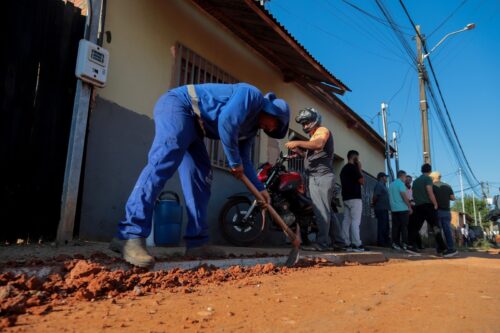 Prefeito acompanha avanço das obras no Recanto dos Buritis Prefeito acompanha avanço das obras no Recanto dos Buritis