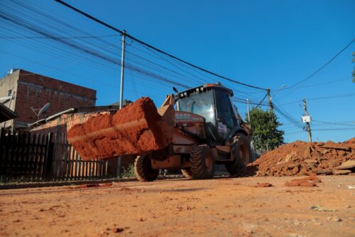 Prefeito acompanha avanço das obras no Recanto dos Buritis Prefeito acompanha avanço das obras no Recanto dos Buritis