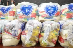 Parceria entre Prefeitura e LBV beneficia 80 famílias com entrega de cestas básicas