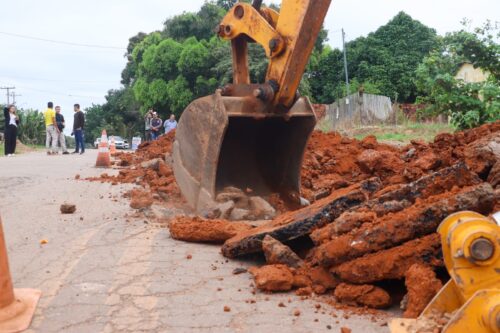 Programa Prefeitura nas Ruas amplia serviços de infraestrutura no Irineu Serra