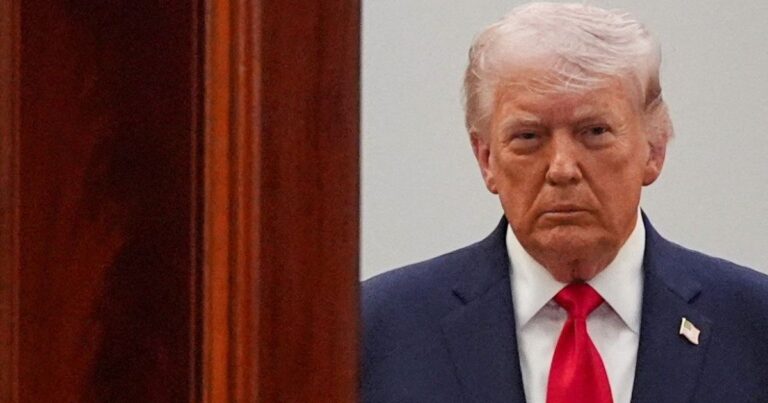 Vice-chanceler do Irã chama Trump de criminoso e assassino após ataques
