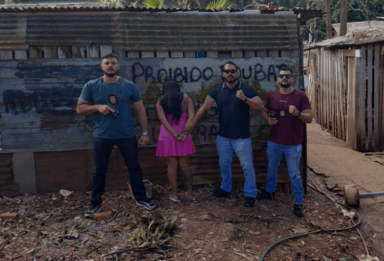 'Vingadora' é presa durante operação em bairro de Rio Branco ‘Vingadora’ é presa durante operação em bairro de Rio Branco
