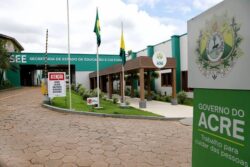 Estado mantém contrato de R$ 20,8 milhões para limpeza de escolas