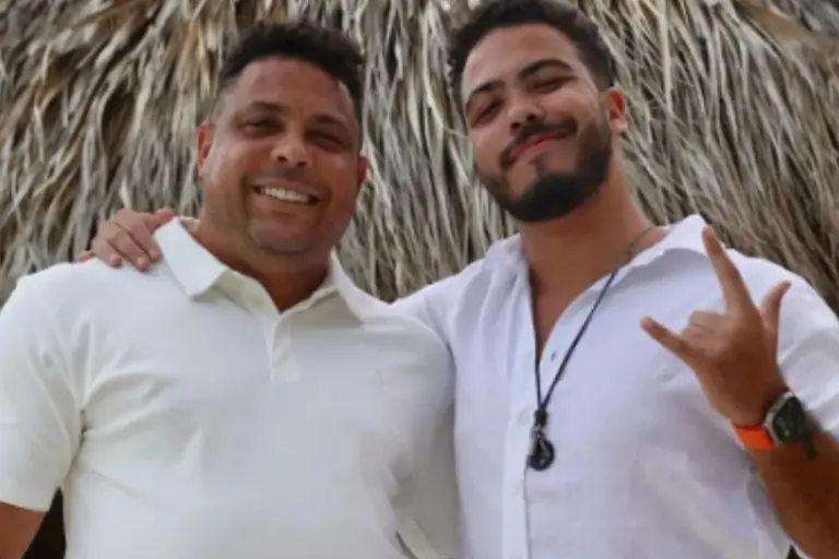 Filho de Ronaldo brinca sobre disputar Copa de 2030: "Se eu treinar"