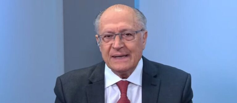 Tarifaço: "Vamos usar todos os meios para convencer EUA", diz Alckmin Tarifaço: "Vamos usar todos os meios para convencer EUA", diz Alckmin