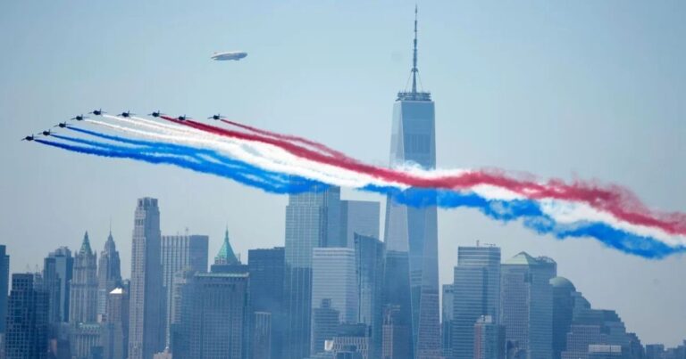 Blue Angels no céu de NY, 5 mil guardas, calor: EUA celebram independência