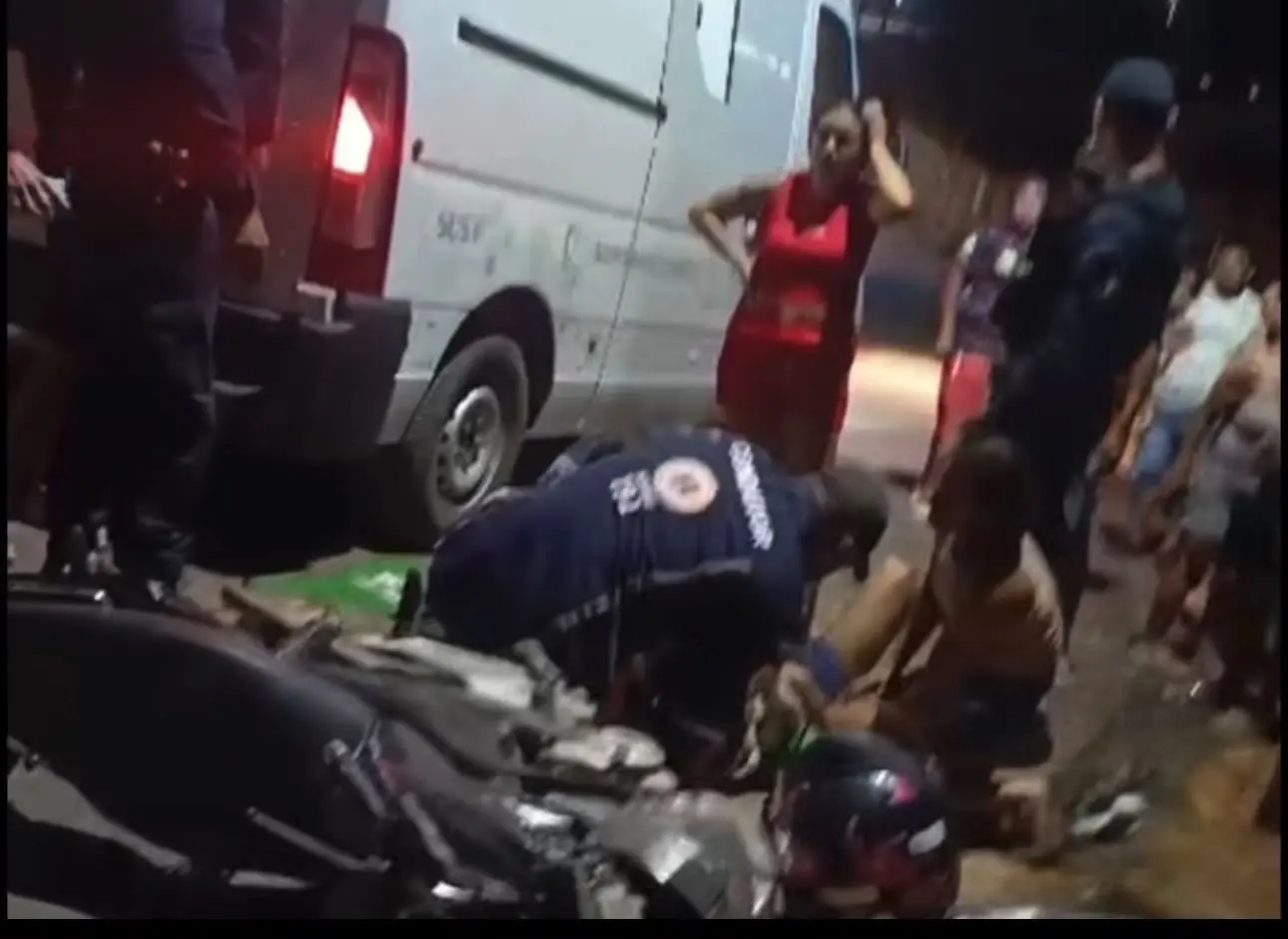 Jovem perde controle de motocicleta e bater em poste no interior do Acre