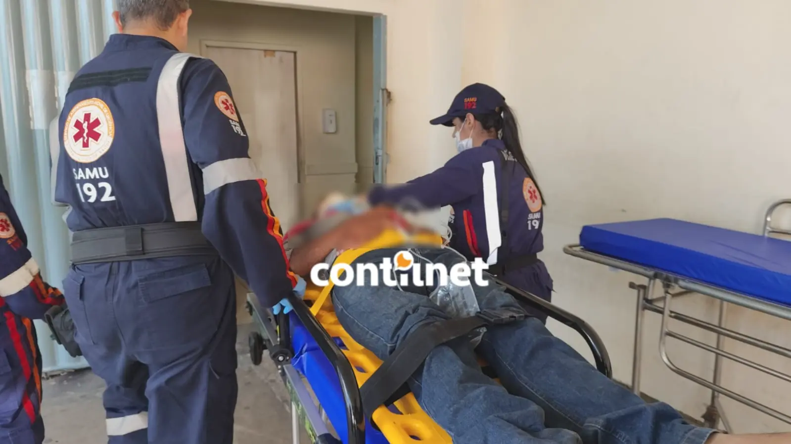 Operário sofre choque e cai durante montagem de estandes da Expoacre