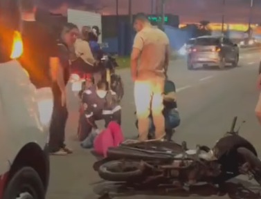 Estudante fica ferida após colisão entre moto e carro em Rio Branco
