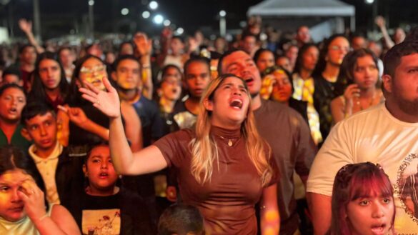 adora (3) Vips da Front: Carnavale agita Brasiléia neste final semana com grandes shows