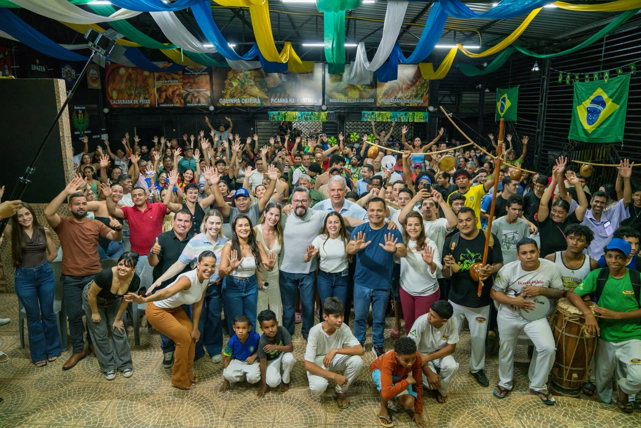 Alan Rick é recebido com festa em Brasiléia