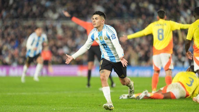 Almada, titular da Argentina na Copa, acerta volta ao futebol sul-americano Almada, titular da Argentina na Copa, acerta volta ao futebol sul-americano
