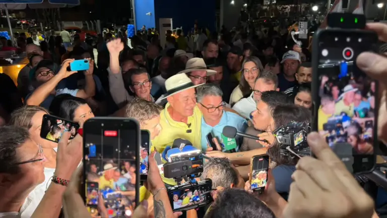 O ambiente festivo mostrou a energia da militância