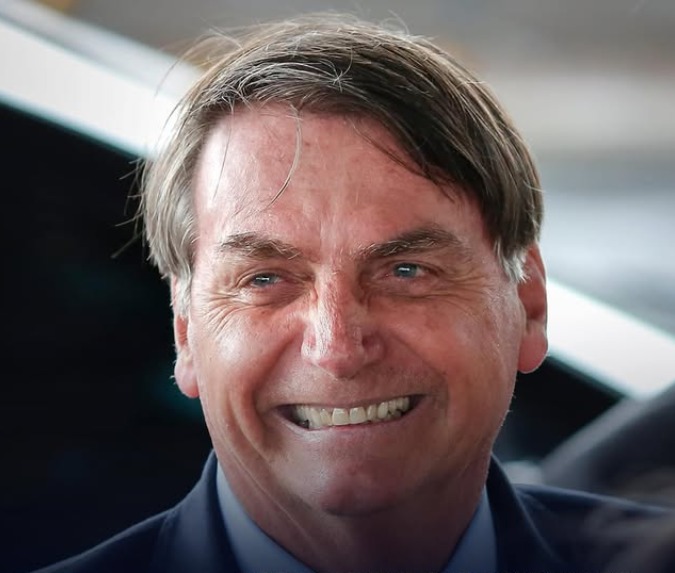 PGR defende manutenção de Bolsonaro em prisão domiciliar e retenção de arma