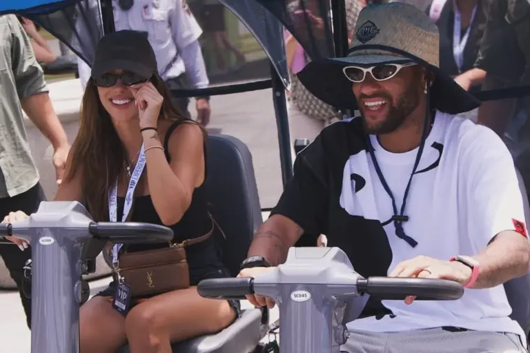 Bruna Biancardi curte a Disney ao lado de Neymar