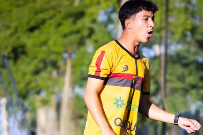 Treinador de futebol de 23 anos é morto a tiros após discussão