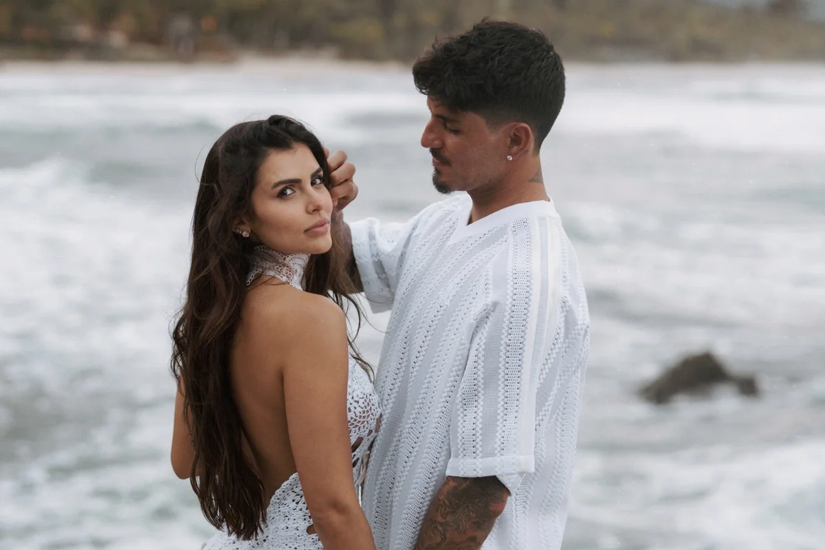 Gabriel Medina anuncia gravidez de Isabella Arantes no casamento