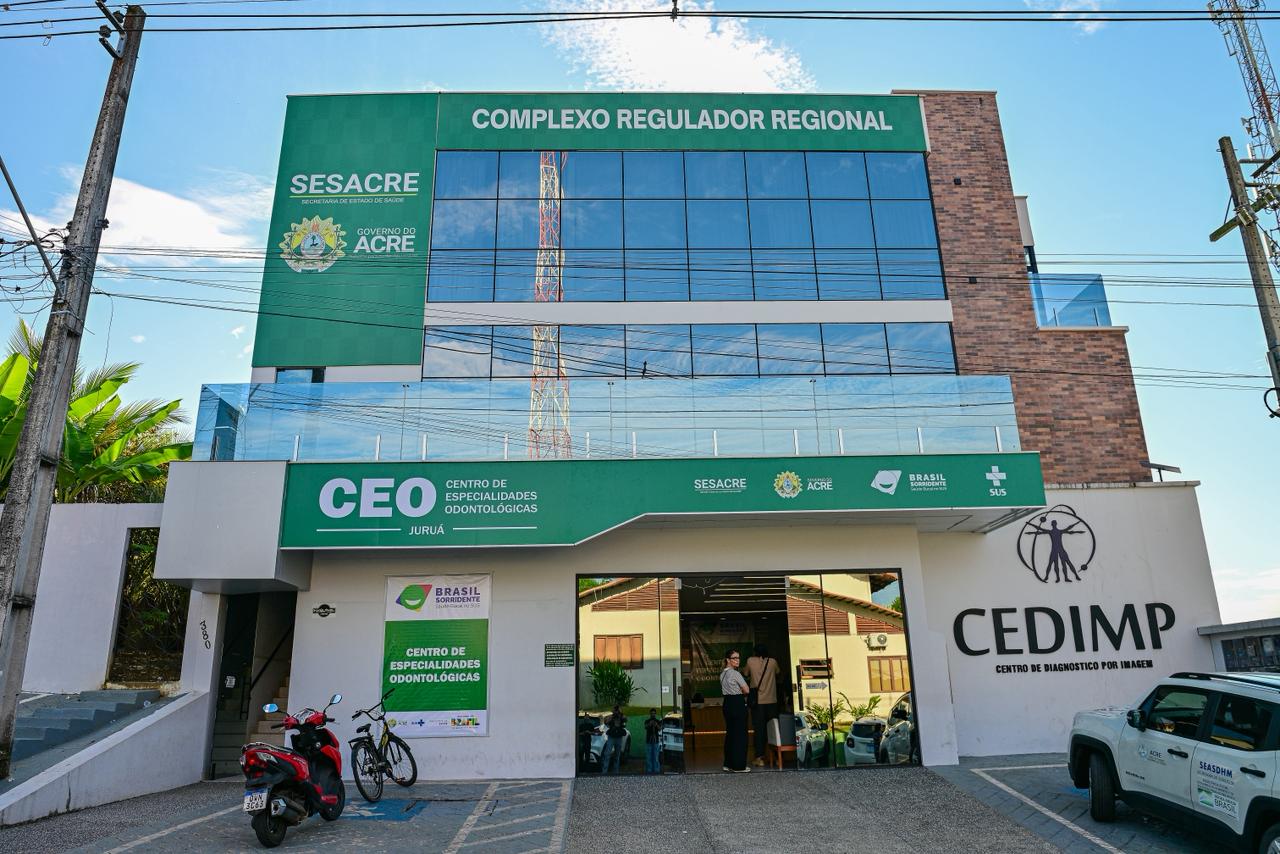 Mailza entrega 1º Centro de Especialidades Odontológicas do Juruá