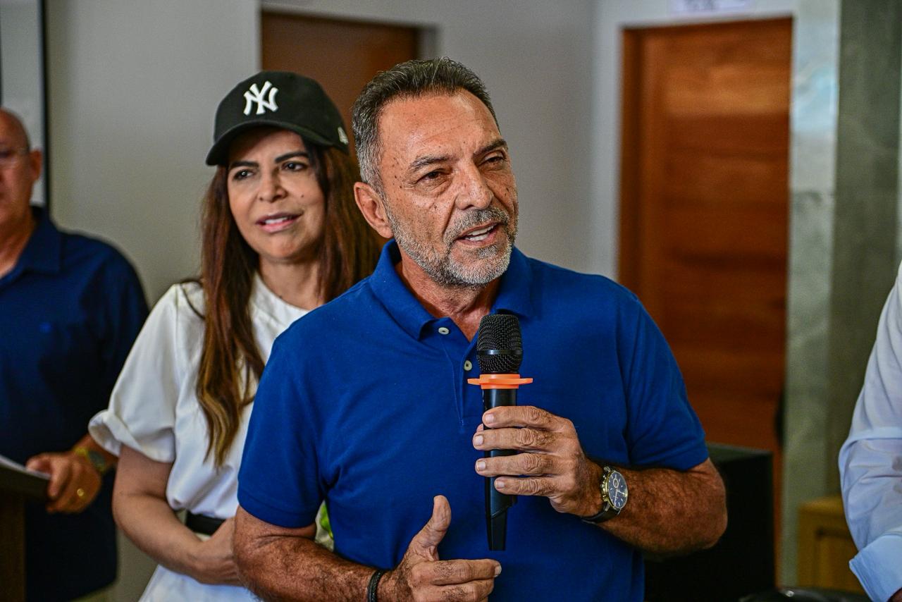 Mailza entrega 1º Centro de Especialidades Odontológicas do Juruá