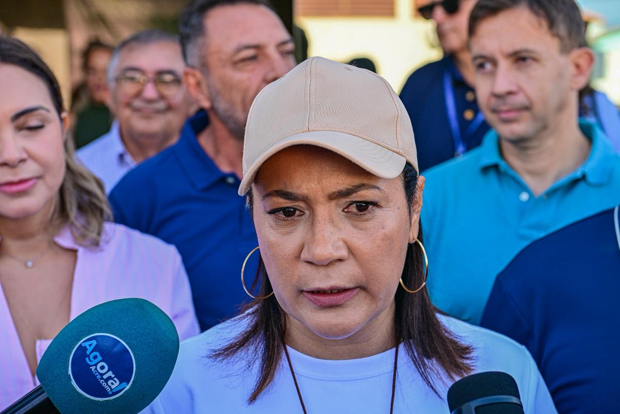 Mailza entrega 1º Centro de Especialidades Odontológicas do Juruá