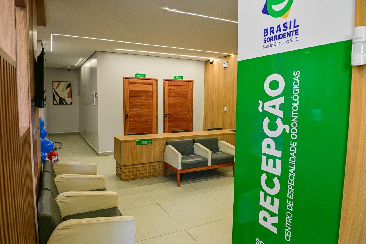 Mailza entrega 1º Centro de Especialidades Odontológicas do Juruá