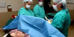 Cesárea aumenta risco de câncer de placenta após mola gestacional