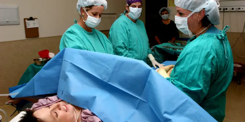 Cesárea aumenta risco de câncer de placenta após mola gestacional