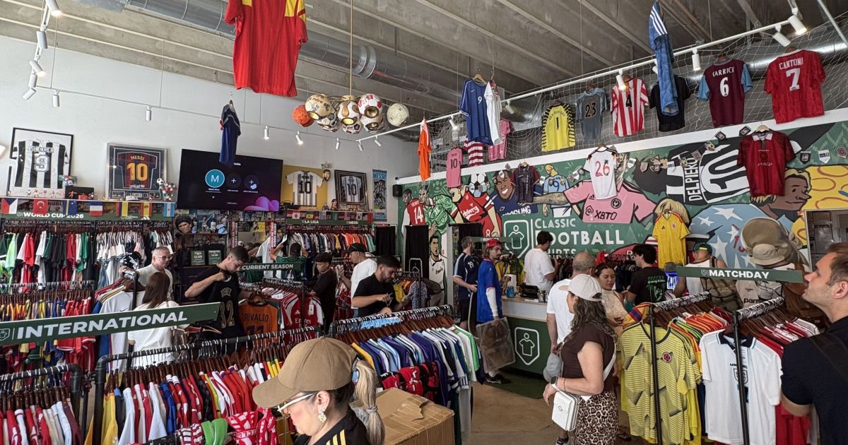 Messi? Em Miami, loja vende camisas raras de Ronaldo Fenômeno; veja valores Messi? Em Miami, loja vende camisas raras de Ronaldo Fenômeno; veja valores