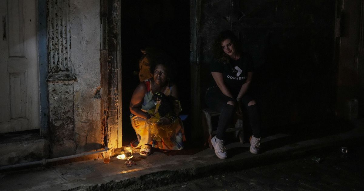 Rede elétrica nacional de Cuba entra em colapso; operadora investiga causa Rede elétrica nacional de Cuba entra em colapso; operadora investiga causa