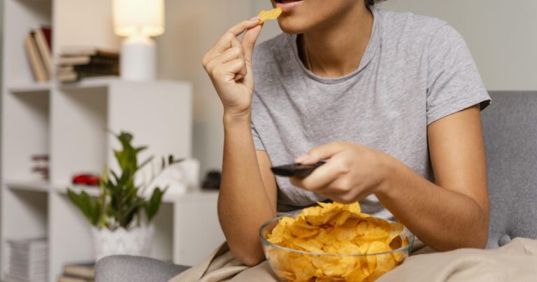 Consumo de alimentos industrializados em jogos da seleção exige atenção