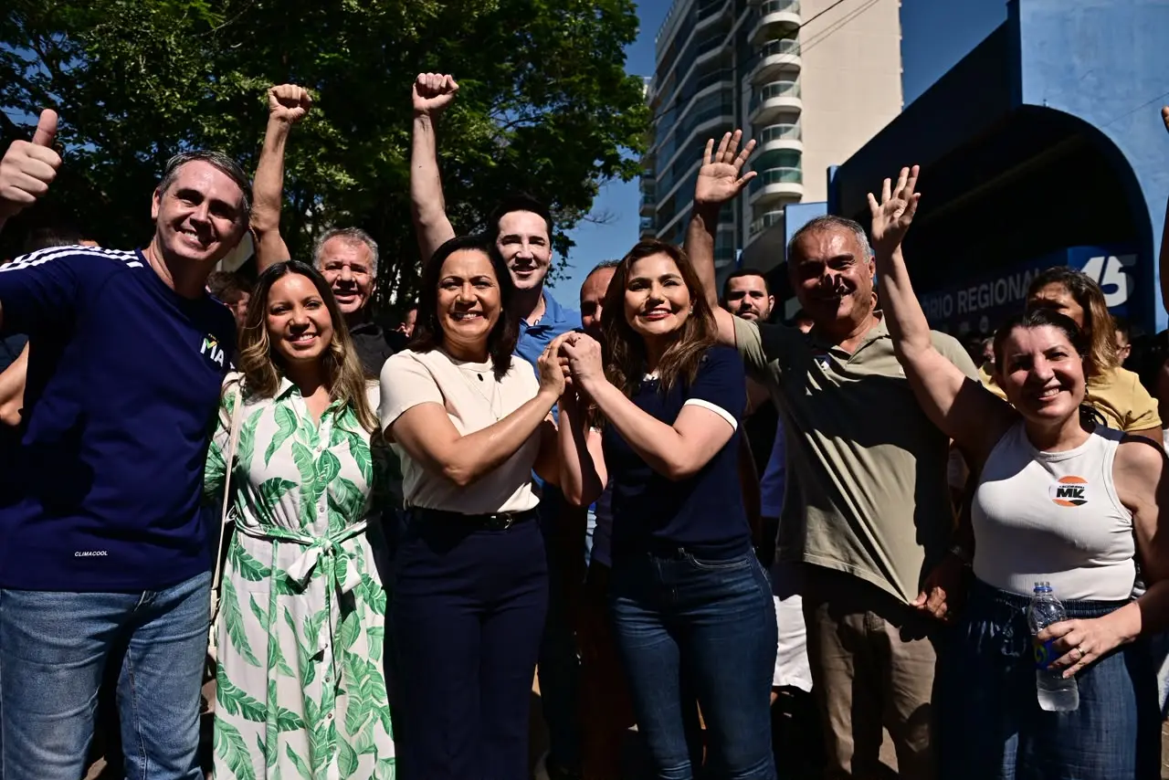 Mailza é recebida com festa, gritos e aplausos na convenção do MDB