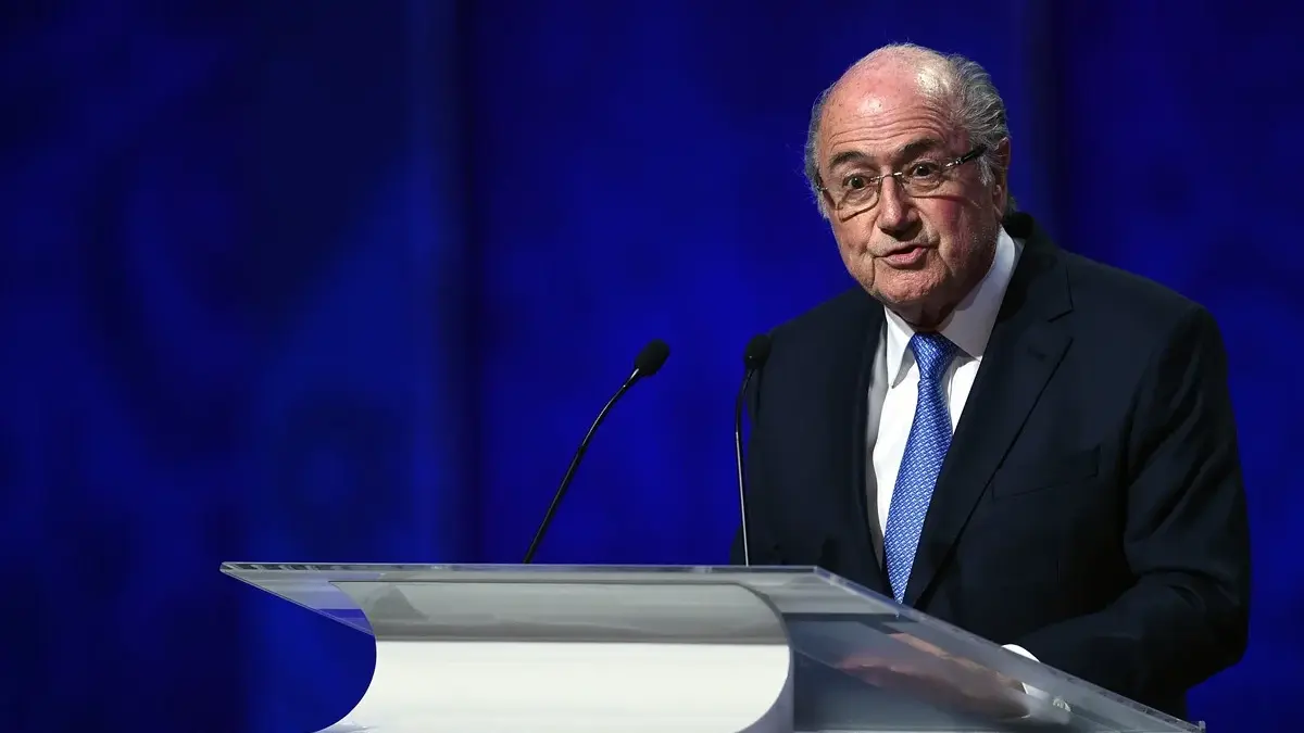 Ex-presidente da Fifa, Blatter detona show de intervalo na final da Copa