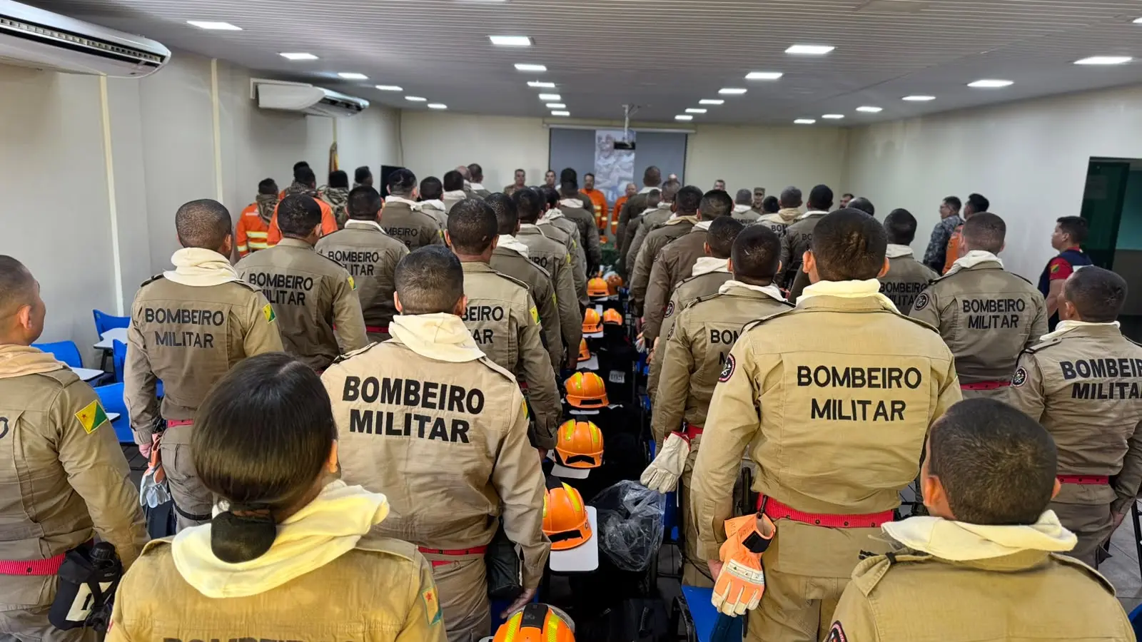 Bombeiros do Acre iniciam capacitação contra incêndios florestais