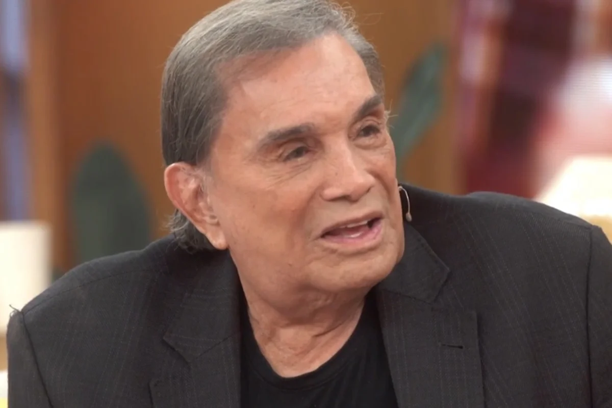 Dedé Santana se emociona ao falar de Os Trapalhões: “Sinto muita falta”